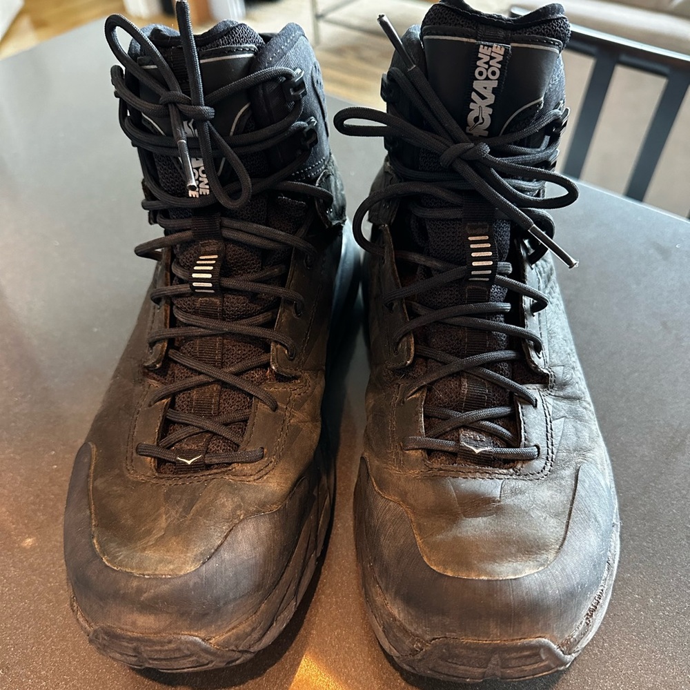 HOKA Men’s KAHA 2 GTX size 8